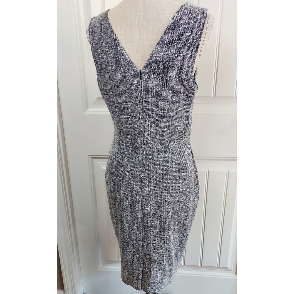 Banana Republic Dress Size 8 Navy White Tweed lined V Neck Sleeveless Career - Picture 2 of 6